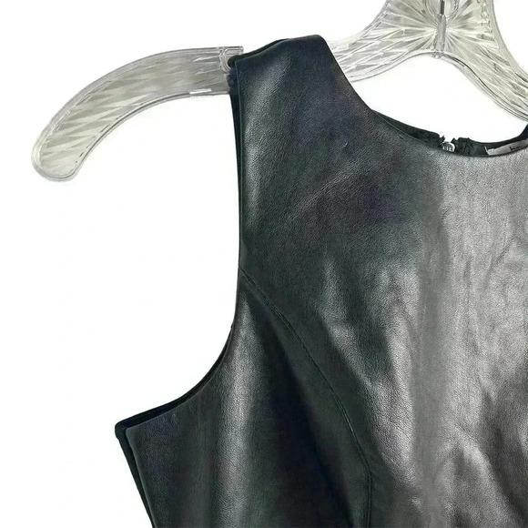 Bar III Women's Sleeveless Peplum Top Black Size S Casual Faux leather Blouse - Picture 4 of 9